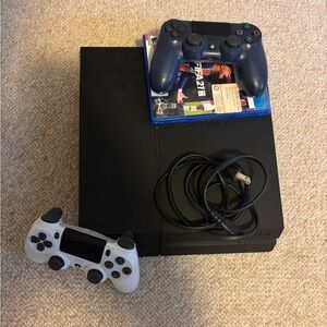 PS4 with one game and two controlers